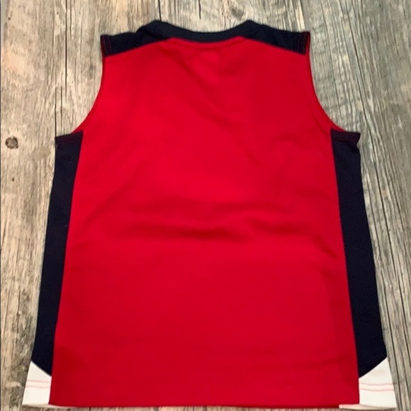 Nike sleeveless tee - Picture 3 of 3